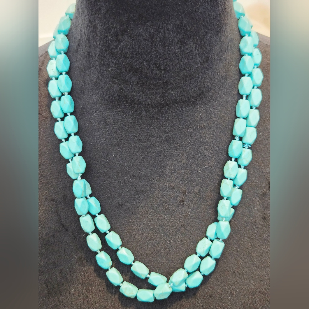 Beautiful Heavy Faux Turquoise Knotted Necklace